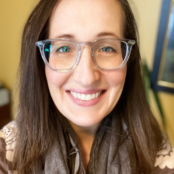 Meet your Posher, Mariya - Picture 2 of 3